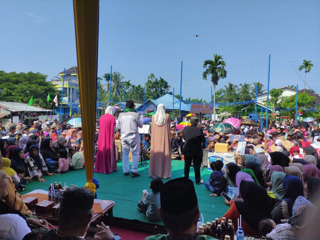 Ket Foto: Kampanye Inhil Hebat Bersholawat di Kecamatan Reteh, ahad (10/11/2024